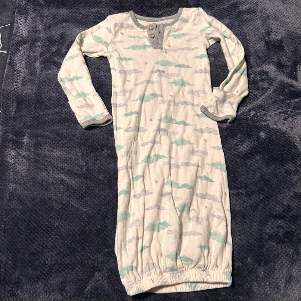 Burt Bees Sleeper Clouds 0-6 Months Organic Cotton Open Bottom